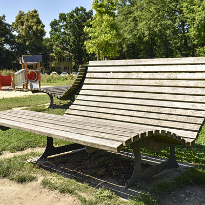 Bild vergr&ouml;&szlig;ern: Liegebänke Bürgerpark
